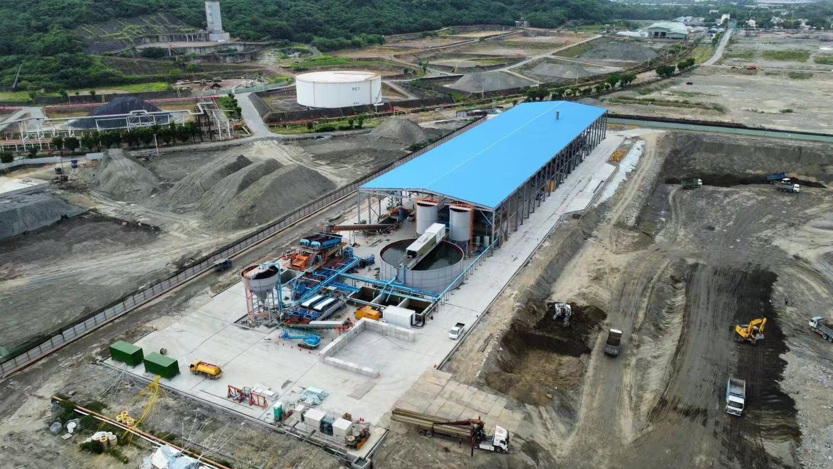欣創工程設備承攬高雄煉油廠污染整治工程現場